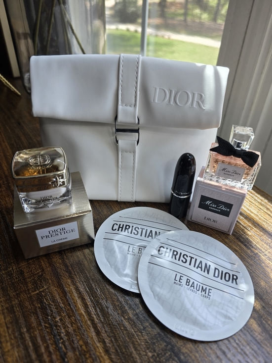 Dior Other - Dior 6-Piece Beauty Set: White Cosmetic Pouch with Mini Skincare & Fragrance Set